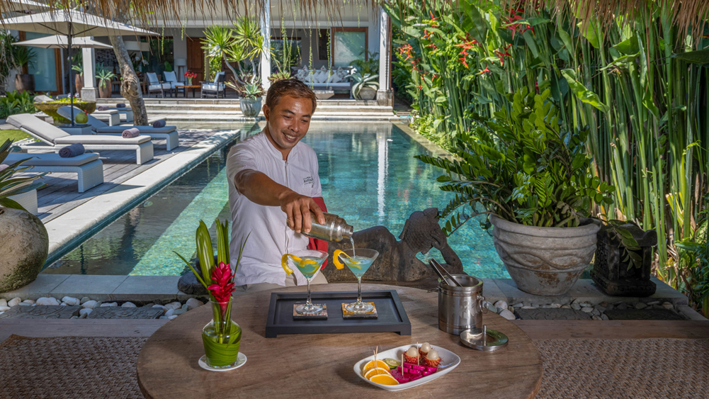 Villa Mandalay Dua - Staff preparation